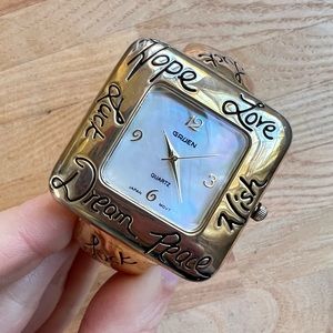 Gruen ladies gold tone cuff bracelet watch NEW BATTERY